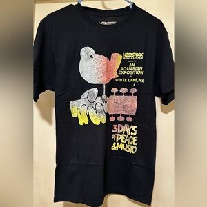 Unisex Woodstock commemorative adult T-Shirt large